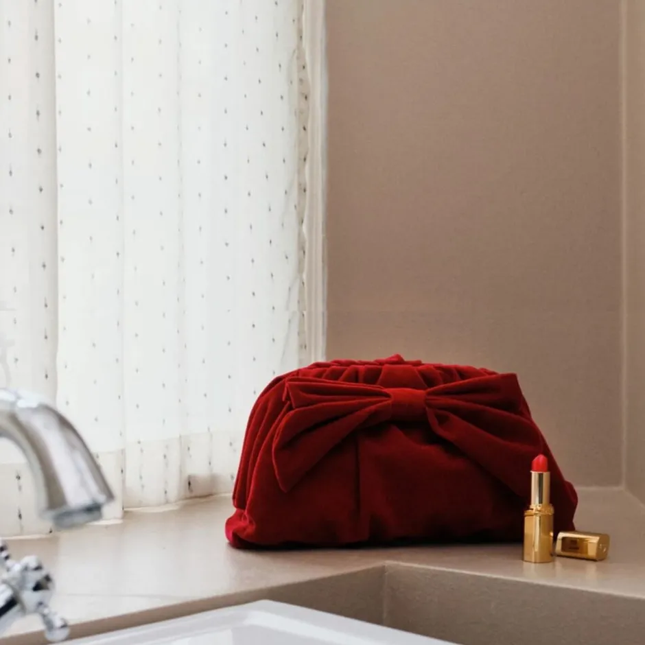 becksndergaard_velvet_clu_2.webp Beck Sondergaard All Bags*Becksöndergaard Velvet Clutch Bonita Bag Savvy Red
