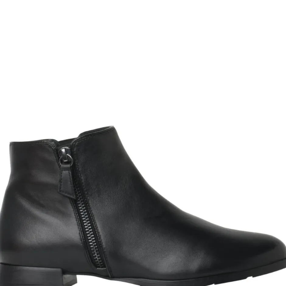 hassia___madeira_chelsea__2.webp Hassia Wide Fit | Casual Shoes*8-30 2110 Madeira Chelsea H-Fit-BLACK