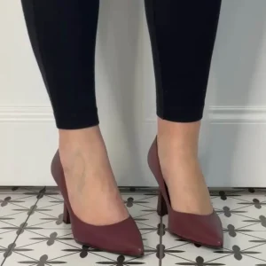Lodi Heels*ROA Court Shoes-WINE