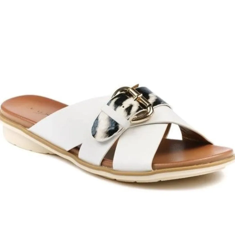 lunar_reese_sandal_jlhwhi_4.webp Lunar Sandals*REESE Sandal JLH277-WHITE