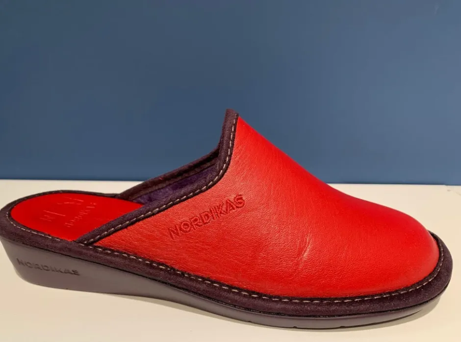 nordikas_red_1.webp Nordikas Slippers*347-RED