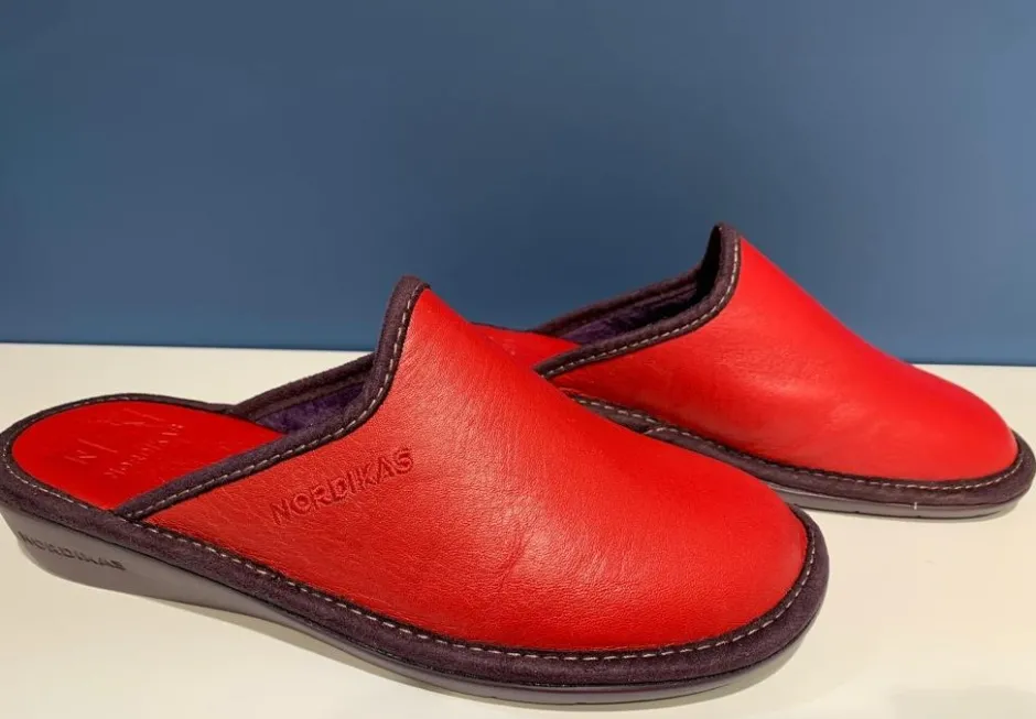 nordikas_red_3.webp Nordikas Slippers*347-RED