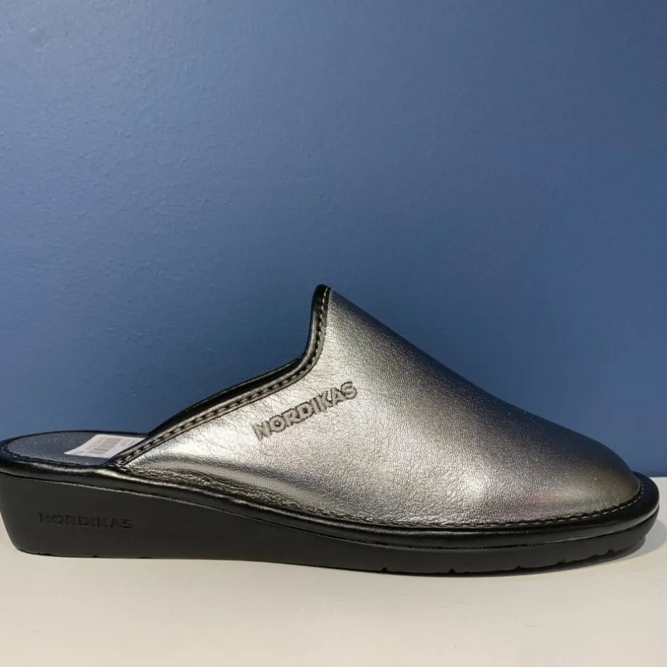 nordikas_silver_plomo_0.webp Nordikas Slippers*347-SILVER PLOMO
