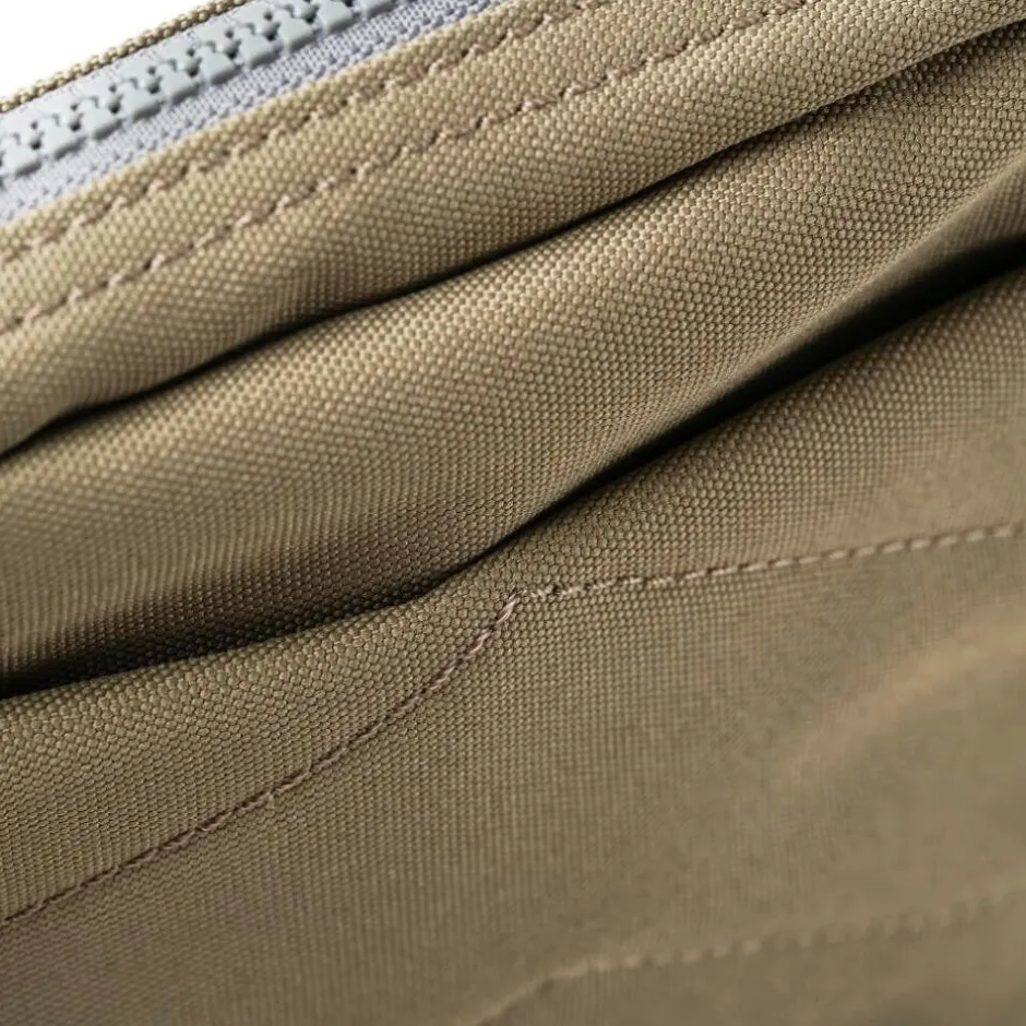 roka_bond_crossbody_coria_7.webp Roka All Bags*Bond Crossbody -CORIANDER