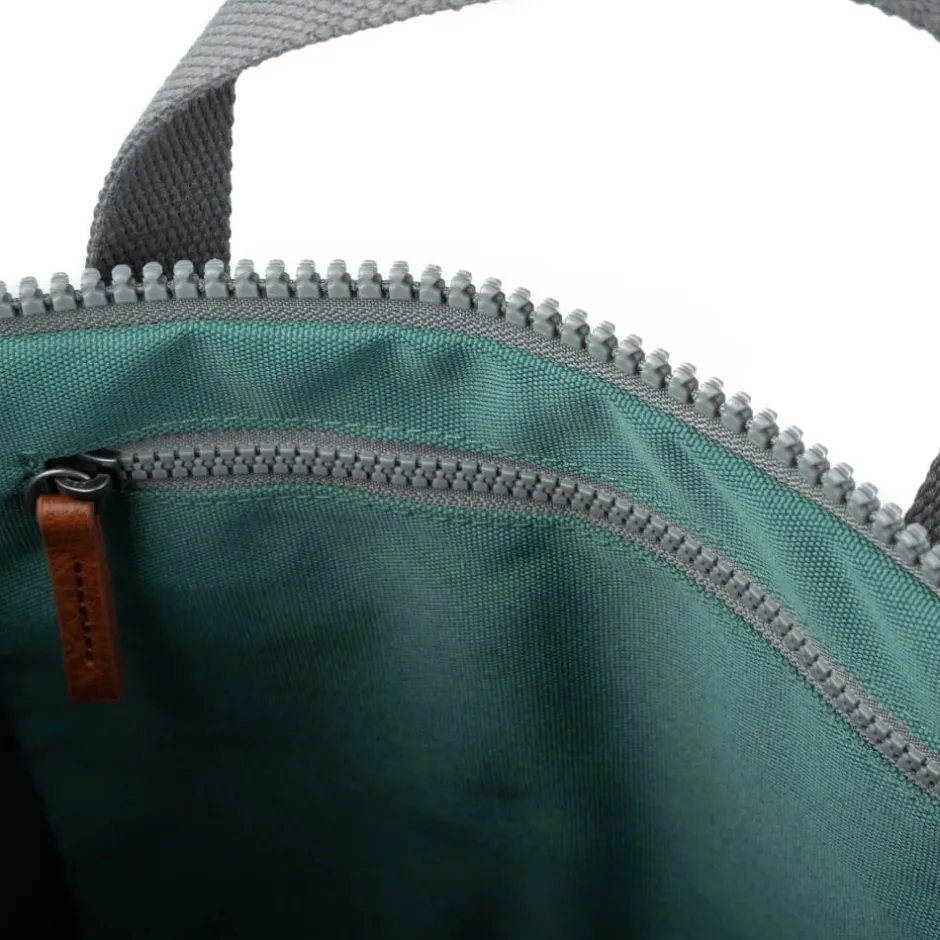 roka_finchley_a_medium_re_4.webp Roka All Bags*FINCHLEY A Medium RECYCLED CANVAS-SAGE