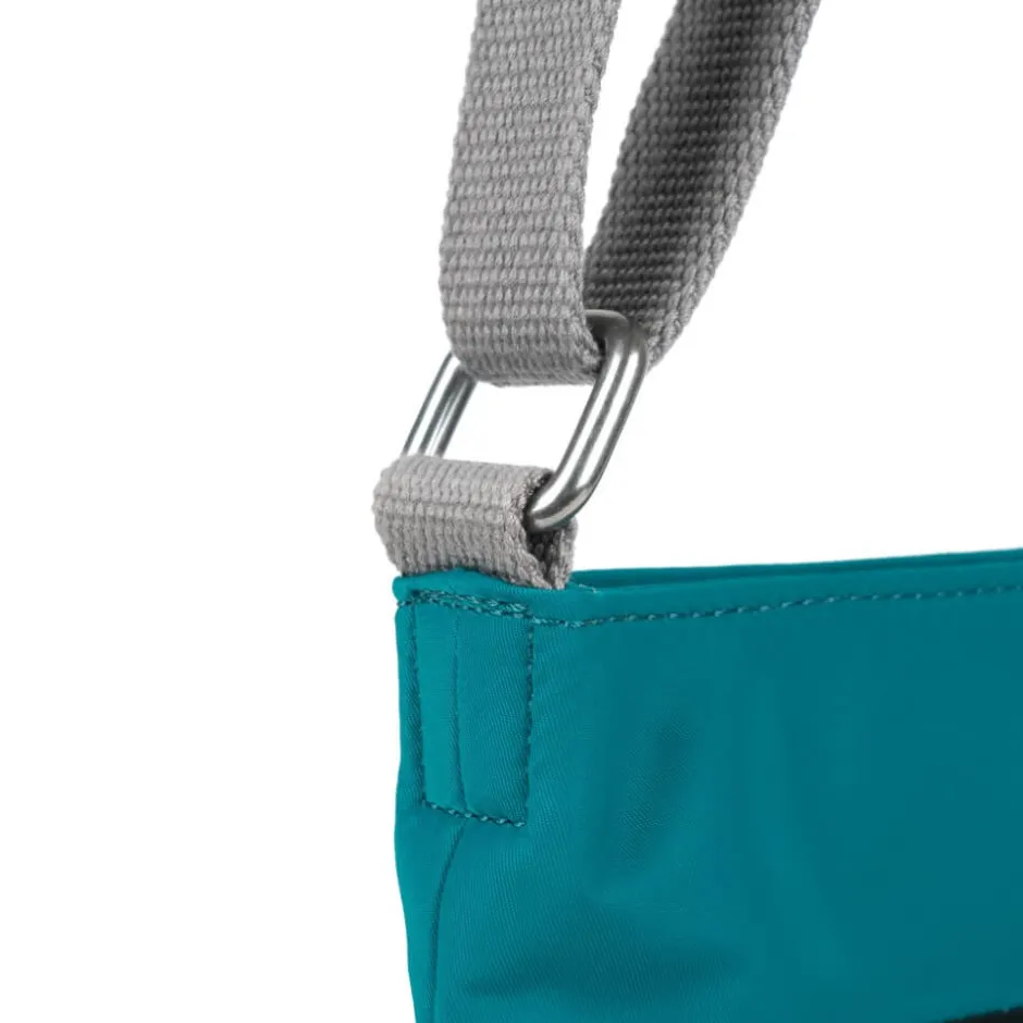 roka_kennington_croddbody_3.webp Roka All Bags*KENNINGTON CRODDBODY CREAVIVE WASTE -MARINE BLACK
