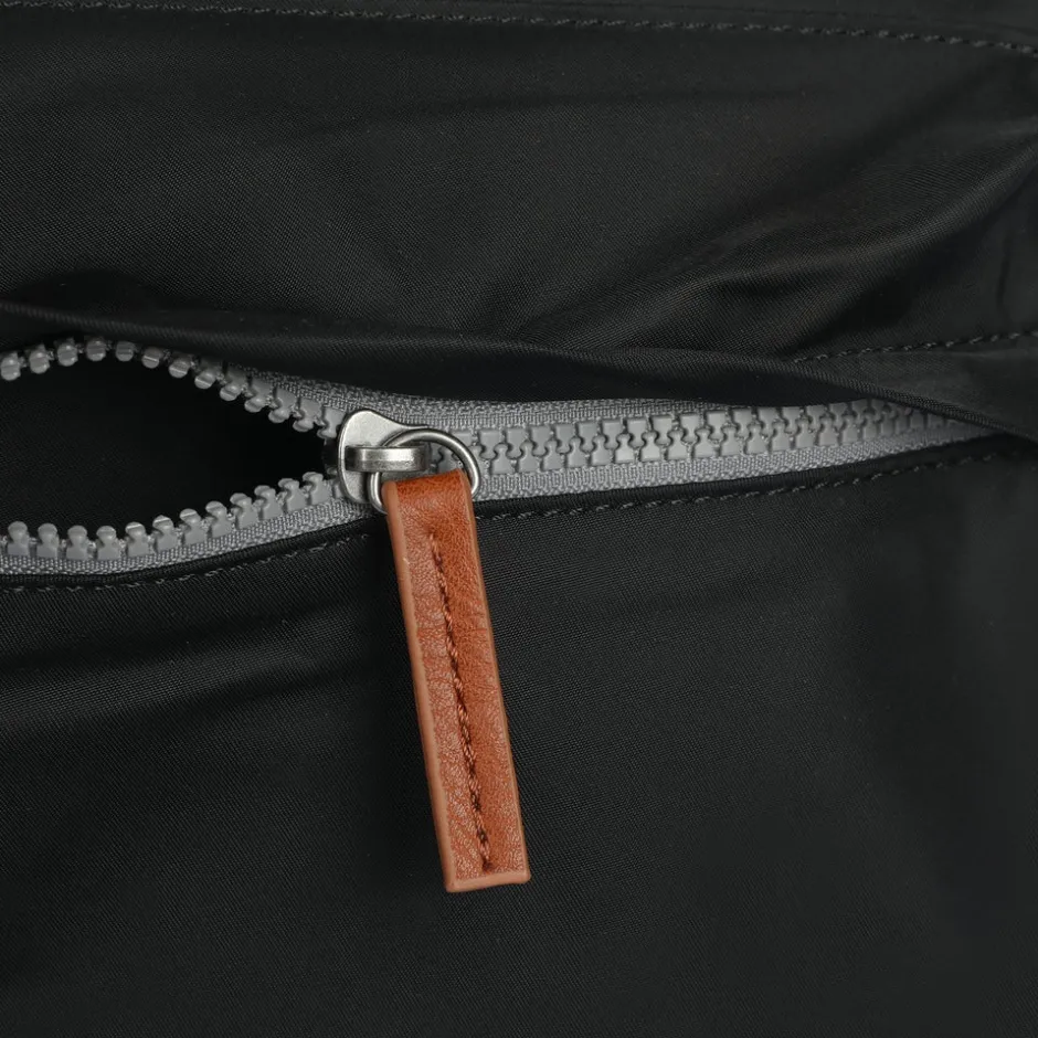 roka_kennington_sustainab_6-1.webp Roka All Bags*KENNINGTON SUSTAINABLE CROSSBODY -BLACK
