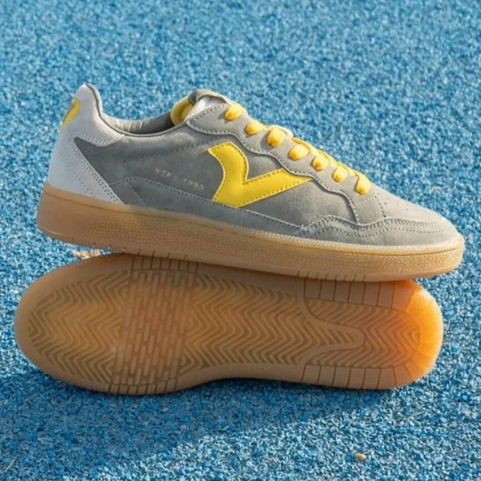 victoria_smash_suede_snea_1.webp Victoria Casual*Smash Suede Sneakers 8806107-KHAKI